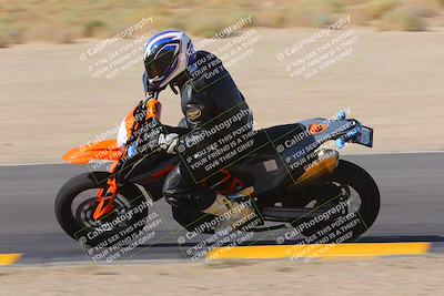 media/Oct-08-2022-SoCal Trackdays (Sat) [[1fc3beec89]]/Turn 9 Inside (10am)/